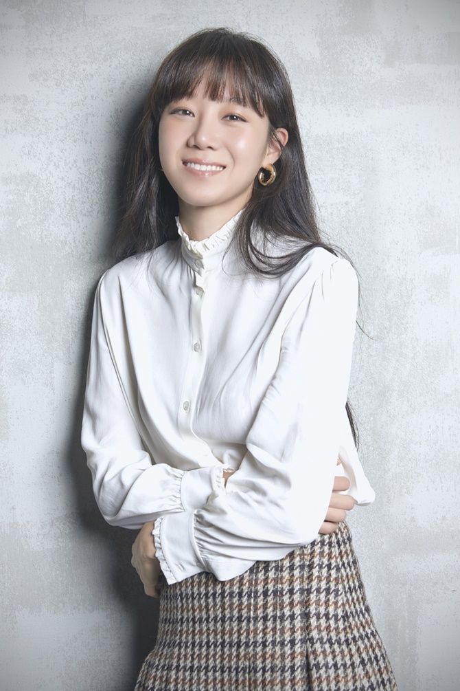 Gong Hyo Jin Lovely in Post Drama Interviews for When the Camellia